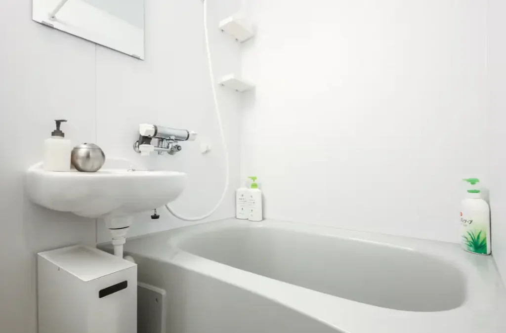 Japanese style deep soak private bath