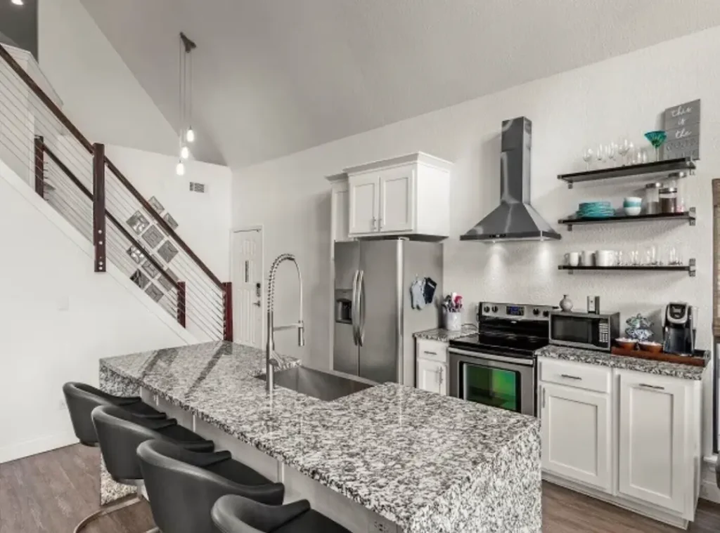 Kitchen area
