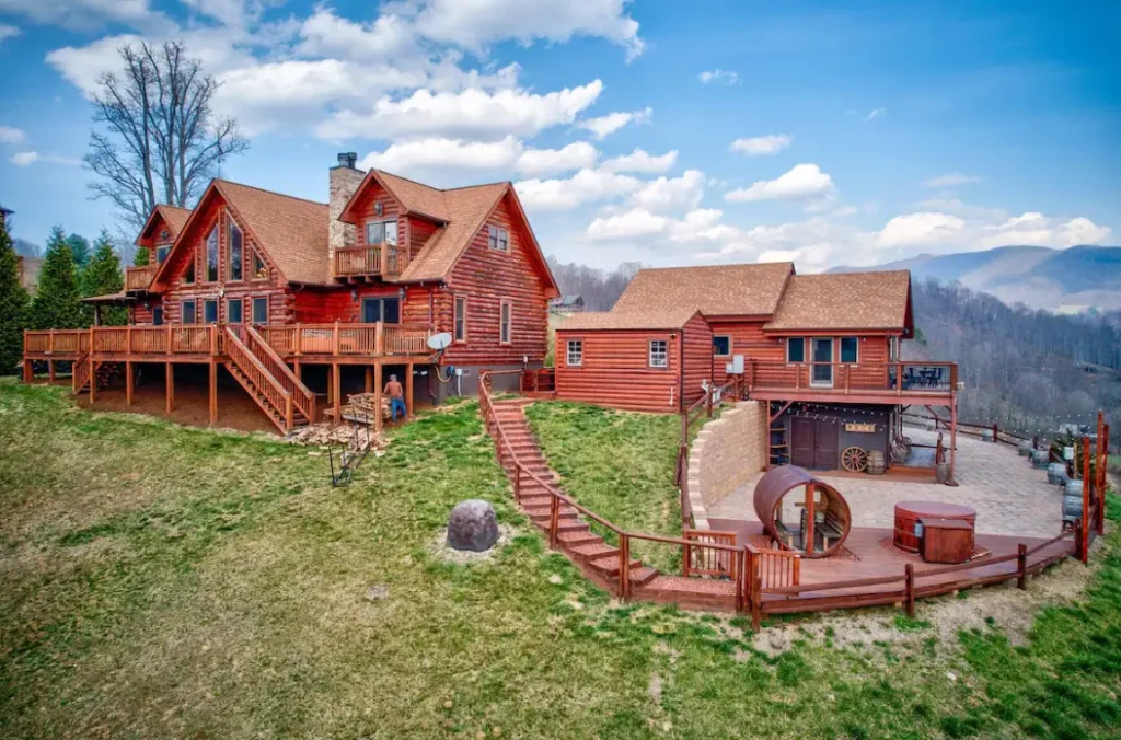 Exterior design of Ponderosa 1887