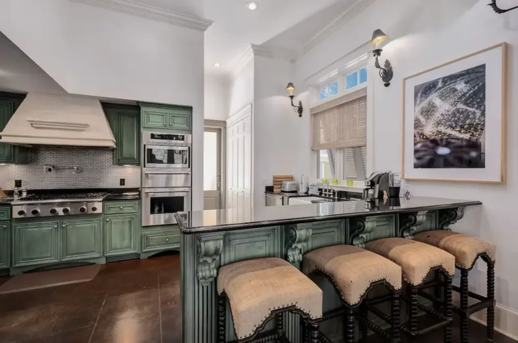 Kitchen area