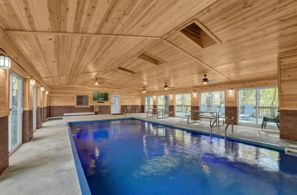 Swimming pool