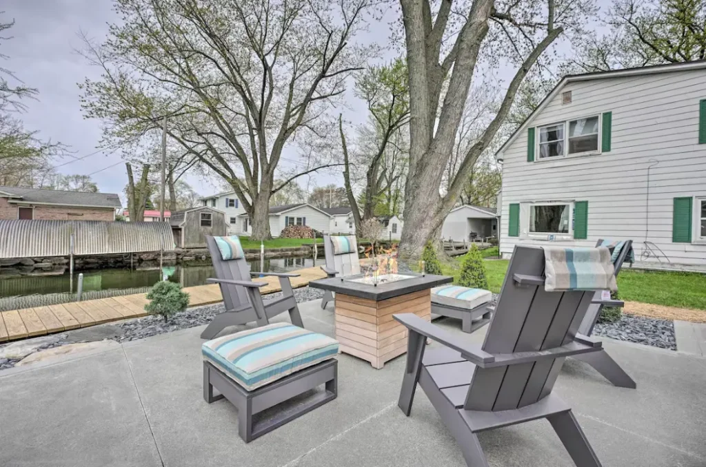 Cozy patio and fire pit