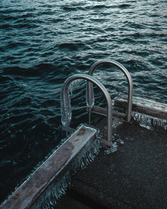 23 Benefits of Cold Water Immersion Ice Baths + Cold Showers