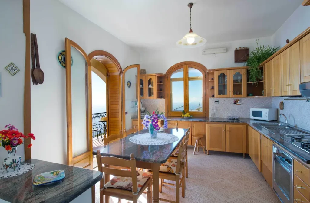 Kitchen area