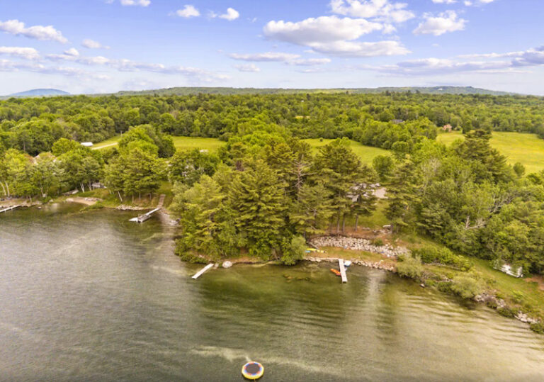 Coolest Lake House Rentals in New England Global Viewpoint