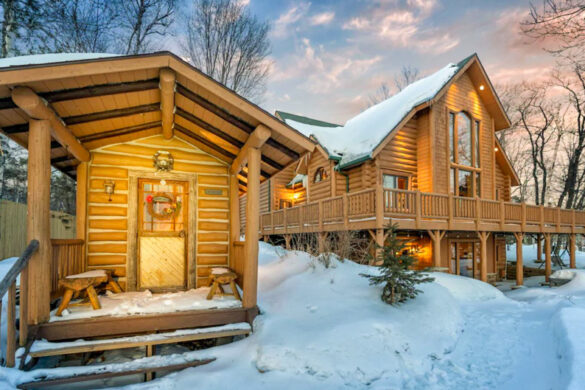 13 Incredibly Cozy Cabin Rentals in Duluth, Minnesota (#9 Will Amaze You)