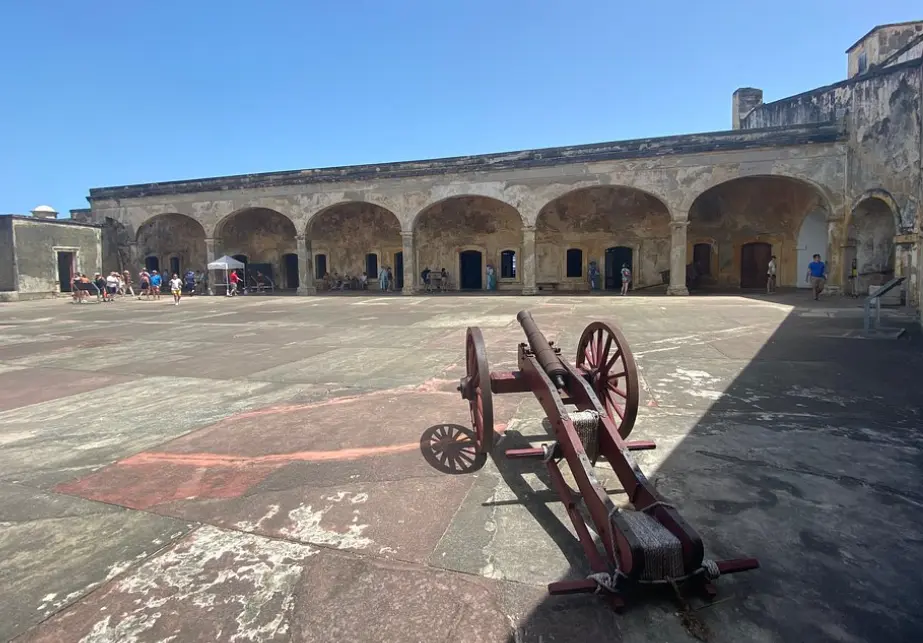 Fort San Cristobal and Ruin of Caparra