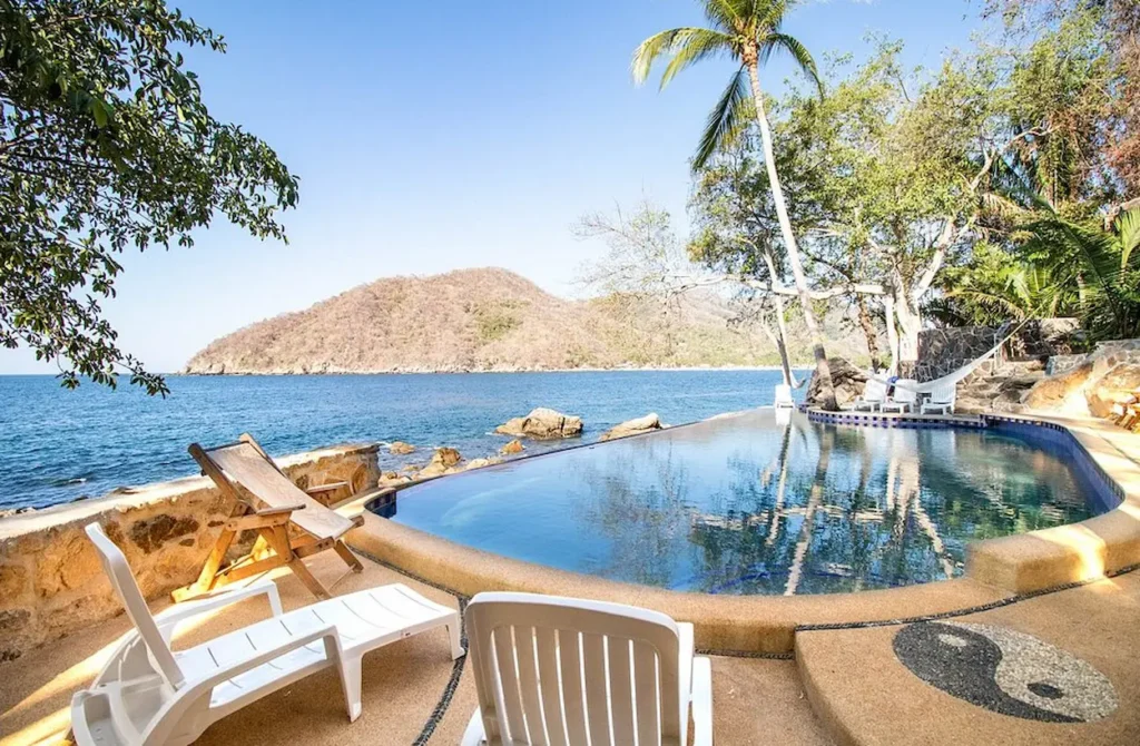 Ocean view from Pura Vida Wellness Retreat