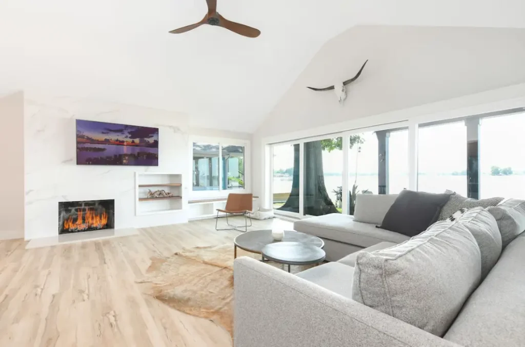 Huge tv with gas fireplace. Dont forget to open the huge 4-panel sliding door