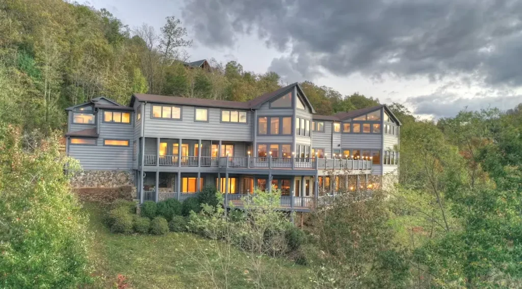 The Lodge at Deer Crest in Blue Ridge, GA