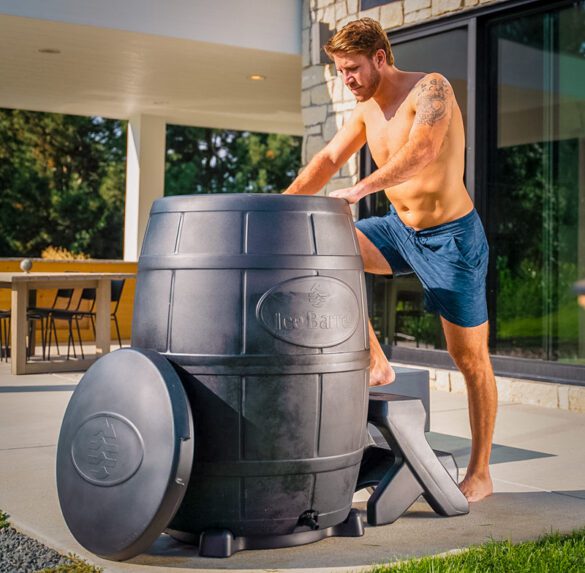 Ice Bath Benefits Research + Tips for Ice Bathing at Home