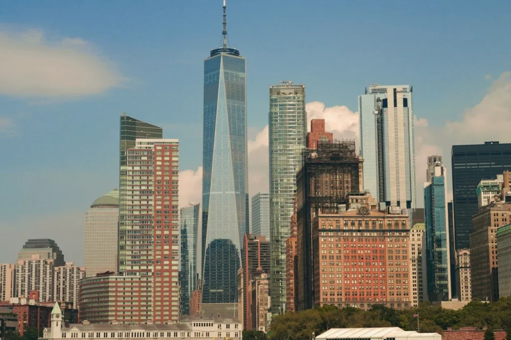 One World Trade Center towering over surrounding skyscrapers in Lower Manhattan