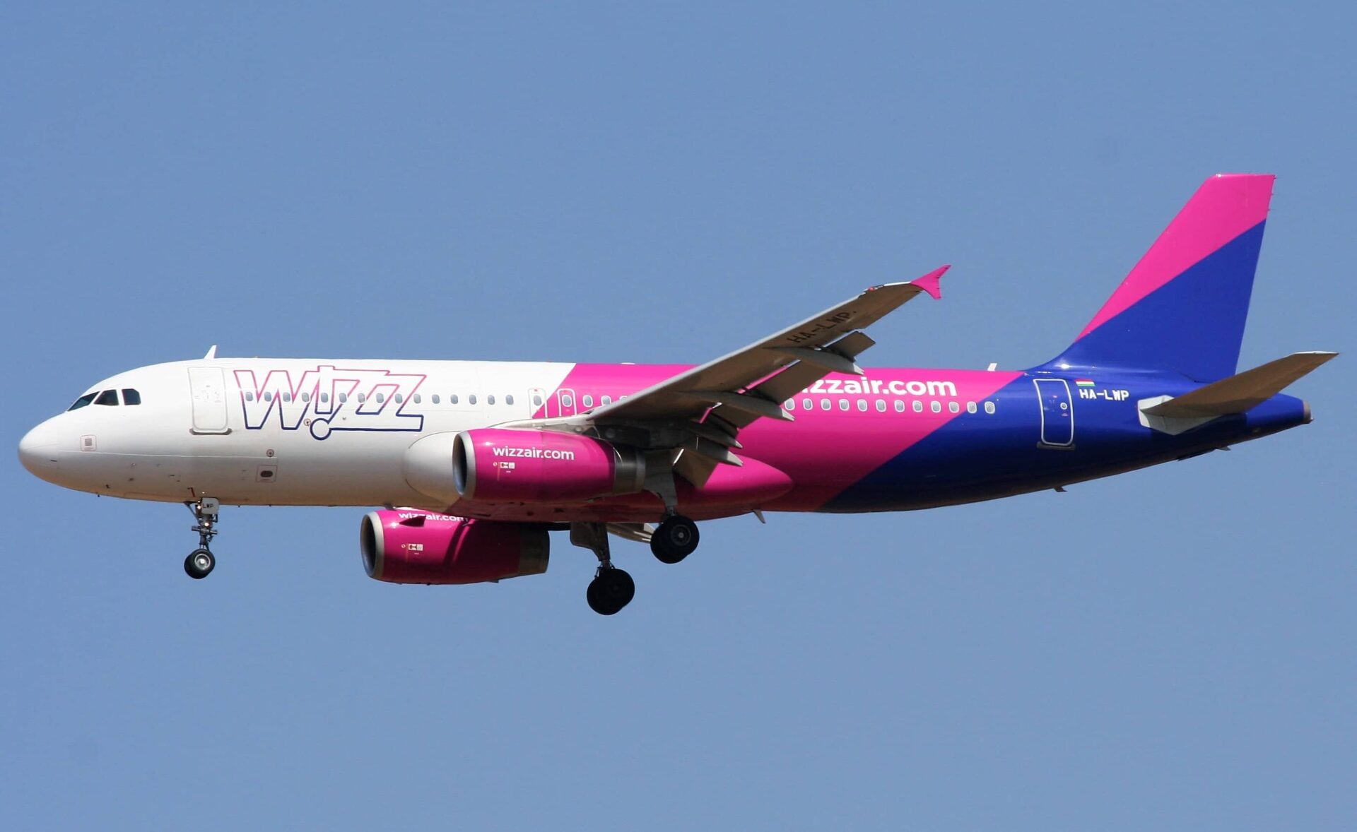 9 CHEAP International Airlines That Will Save You Money In 2025 9-cheap-international-airlines-that-will-save-you-money-in-2025