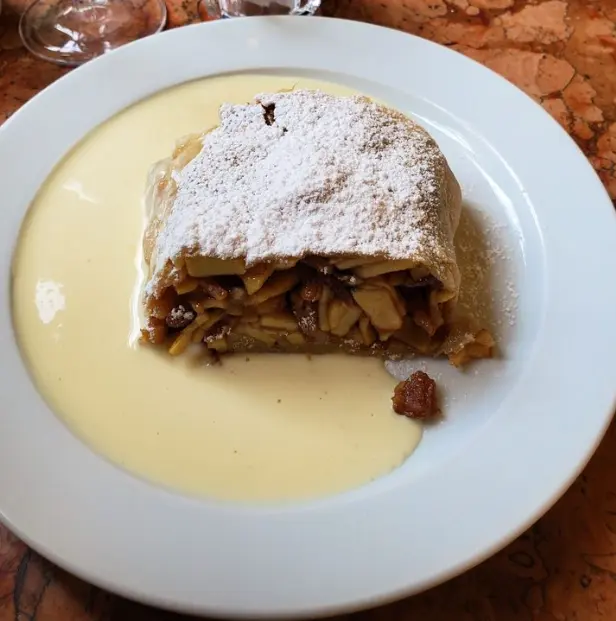 Café Einstein Stammhaus