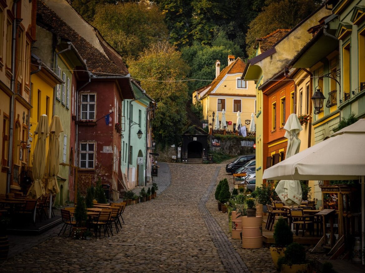 25 Cheapest Places to Travel in 2023