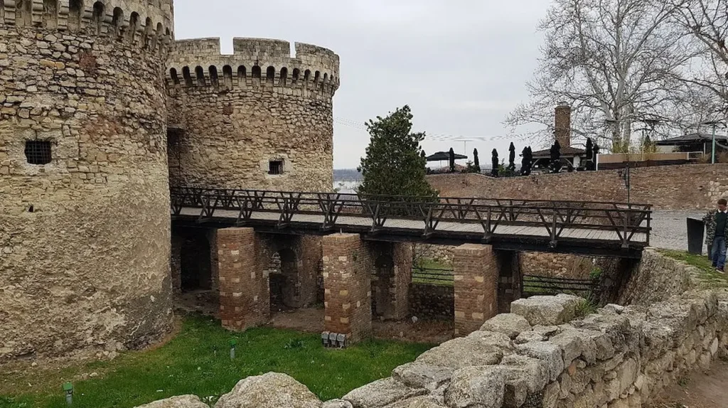 The medieval stone towers of the Zindan Gate