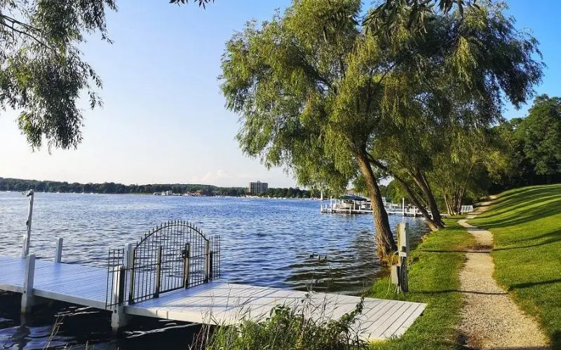 Lakeside paths and docks along the shore of Lake Geneva.