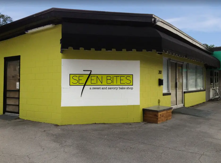 Outside of Se7en Bites