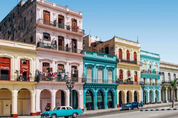 Cuba Travel Guide: From Old Havana Vintage Cars to Tropicana Nights