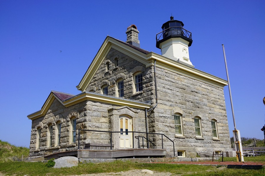 Explore North Lighthouse, a captivating landmark on Block Island, offering stunning views and a glimpse into the past.