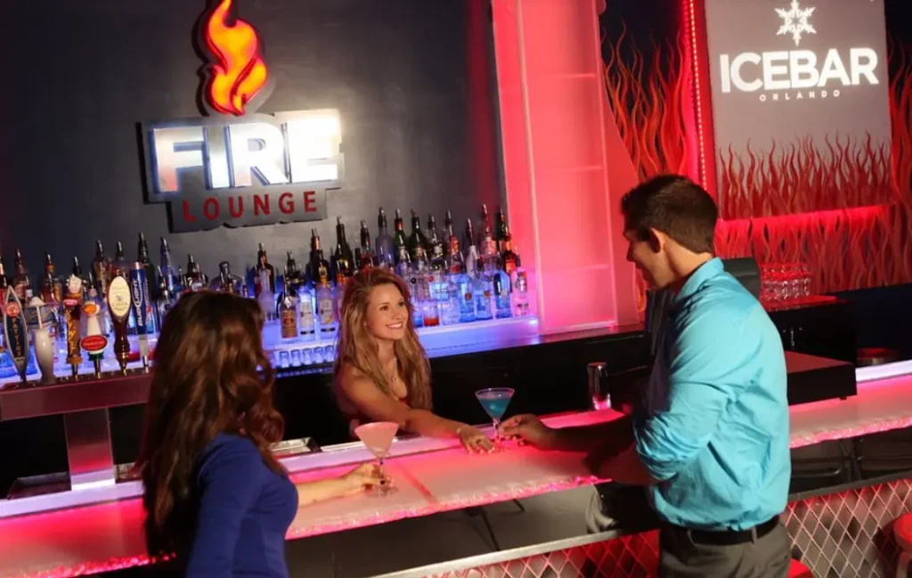 Check the signature cocktail bar in the Fire Lounge