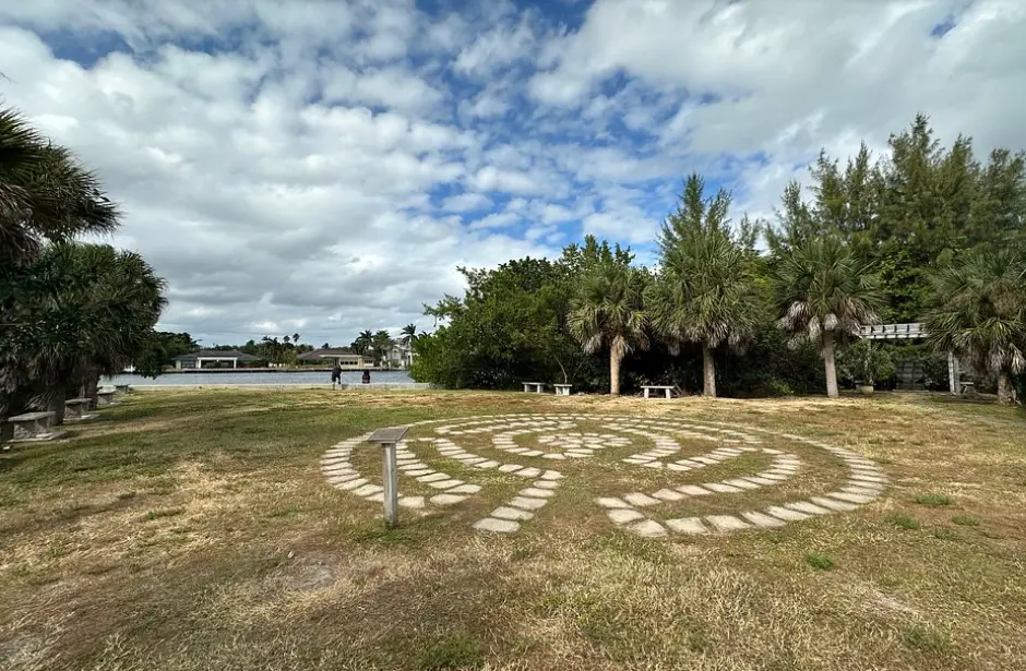 Hugh Taylor Birch State Park
