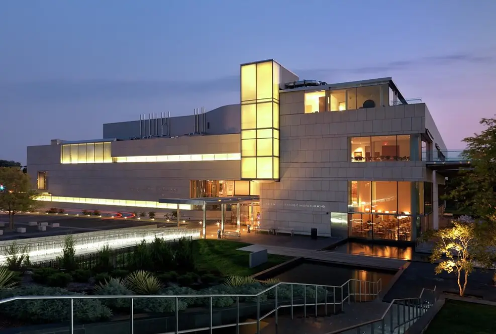 VMFA Exterior