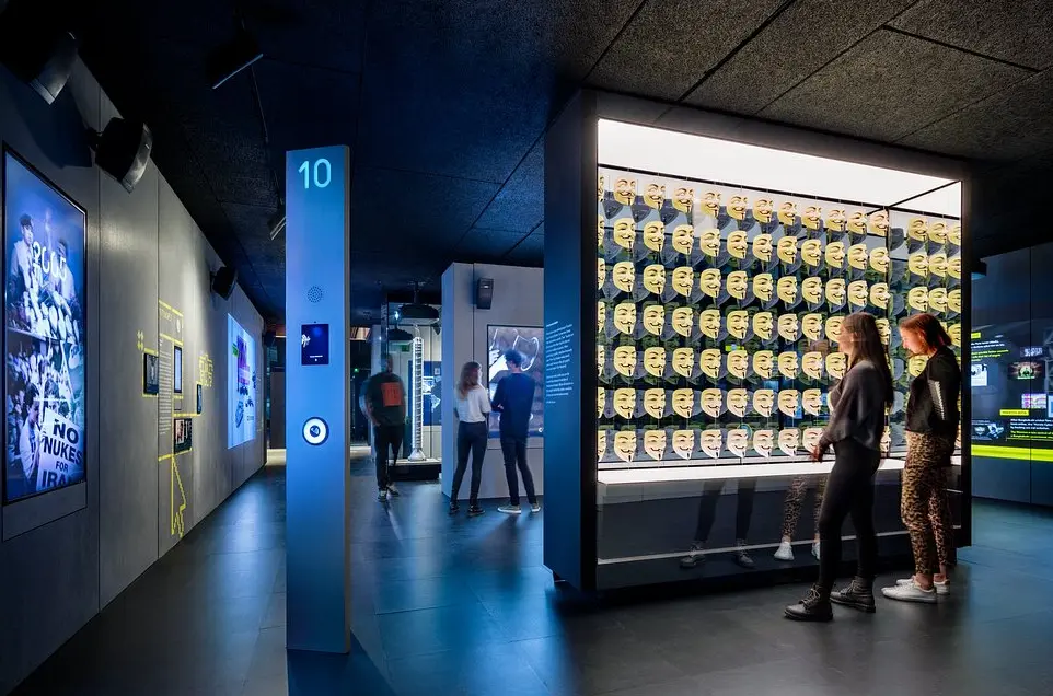Spyscape gallery