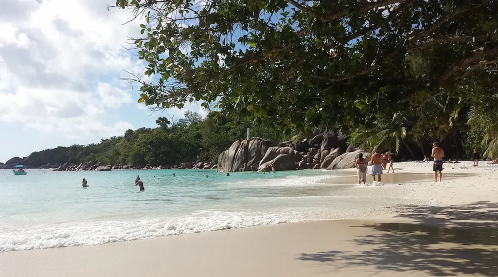 Anse Lazio
