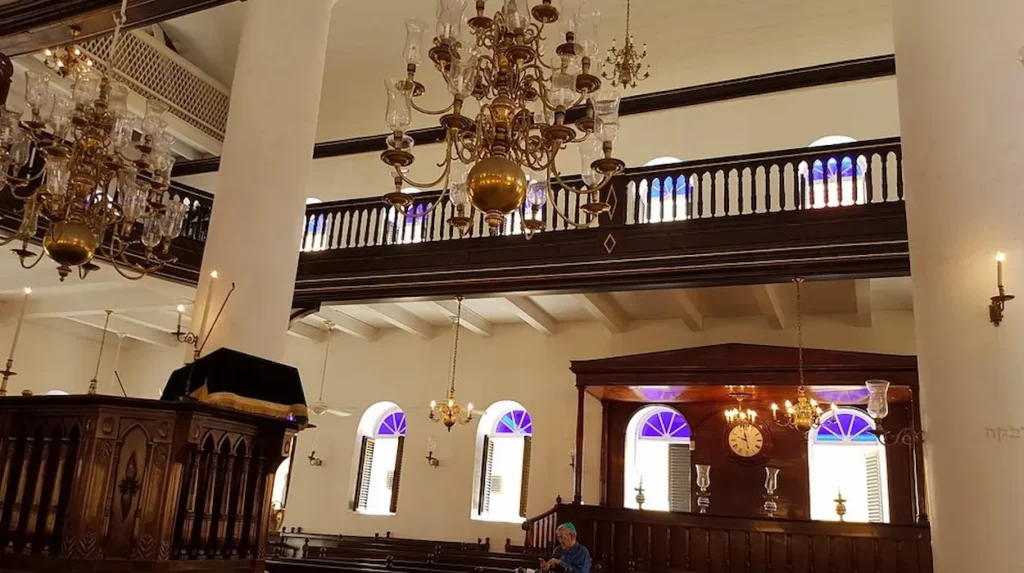 Mikve Israel-Emanuel Synagogue