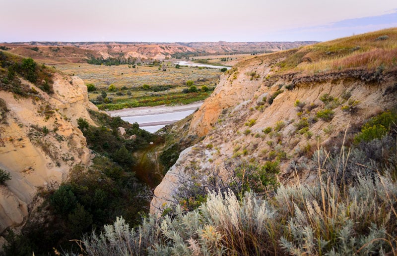 Discover Theodore Roosevelt National Park with unspoiled wilderness, vibrant vistas, and towering buttes.