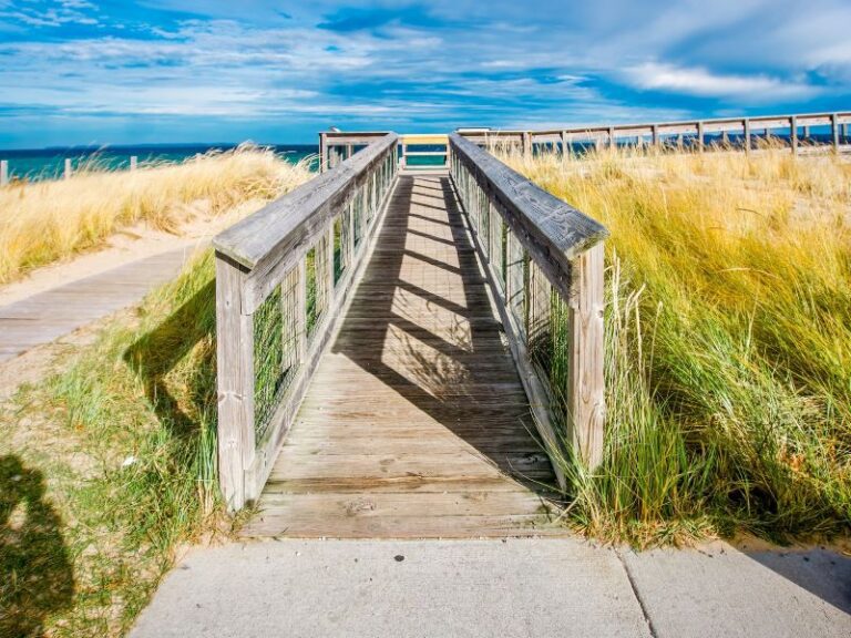 12 Unique Places to Visit in Lower Michigan (The Lower Peninsula)