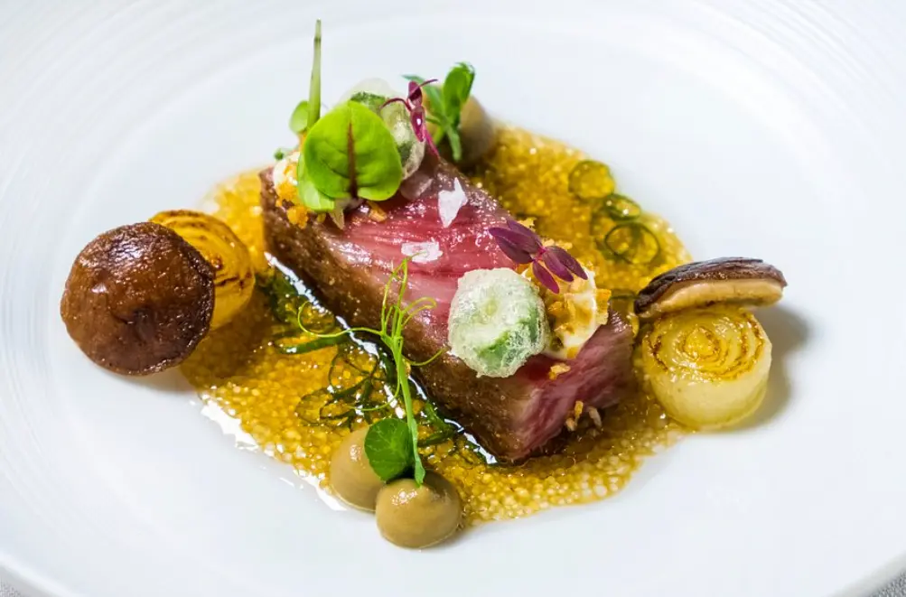 Cheval Blanc By Peter Knogl