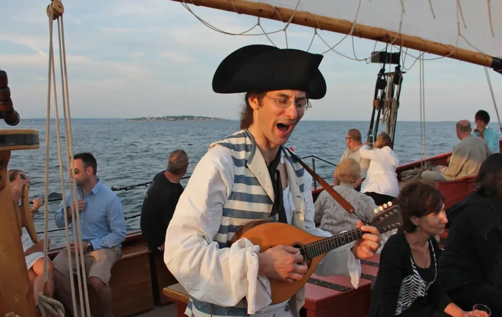 Schooner Fame Sailing Tour