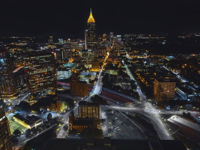 Atlanta harmoniously fuses urban vibrancy with tranquil green surroundings.