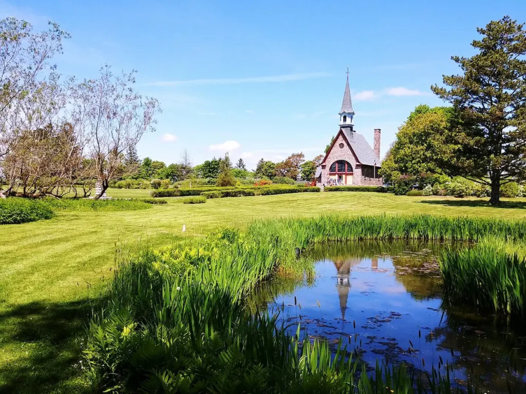 Grand Pré pairs with the vineyards and dykelands