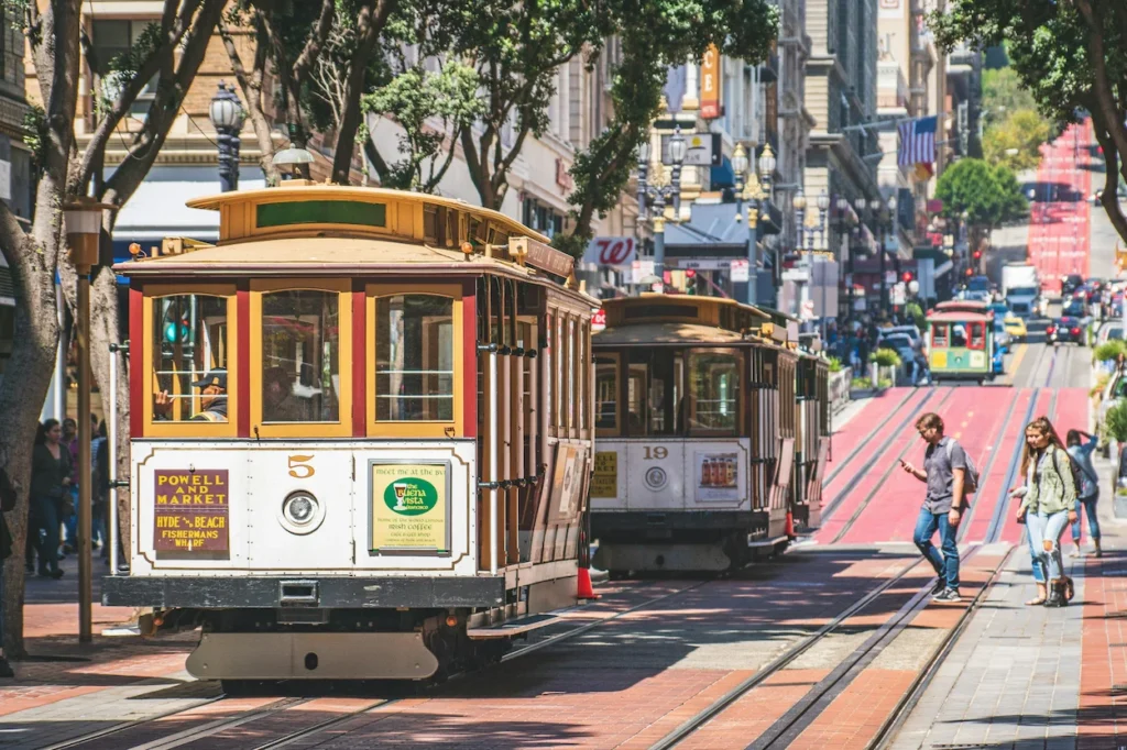 San Francisco cable cars operating on Powell Street tracks