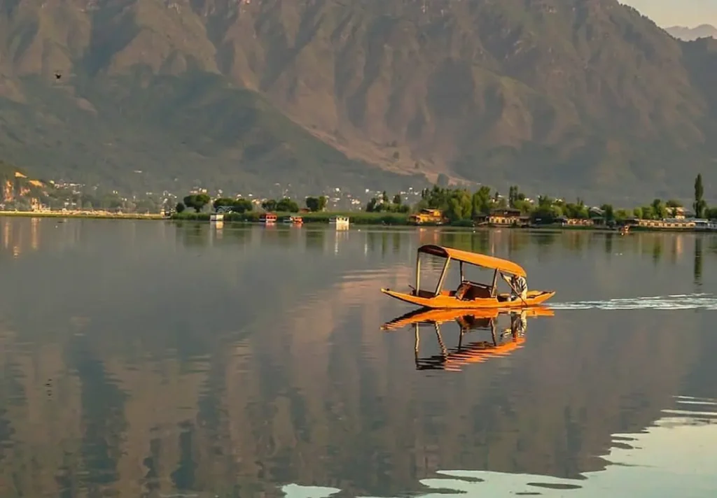 Dal Lake, Kashmir