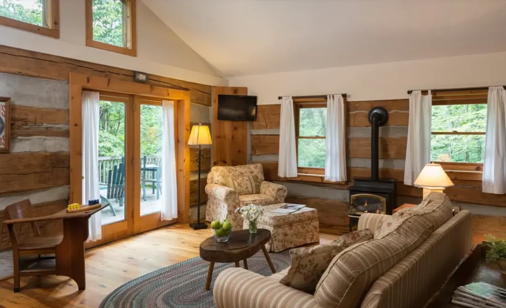 Treehouse Livingroom