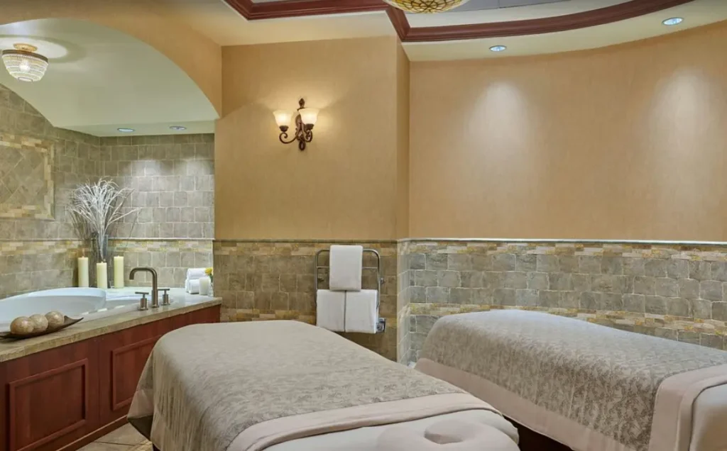 The Brown Palace Spa - Couples Treatment Room
