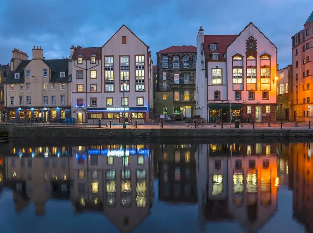 Edinburgh at night
