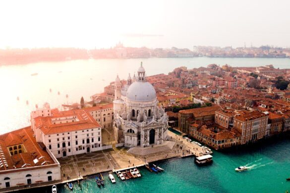 TOP 10 Airlines to Fly to Venice, Italy (2025 Rankings)