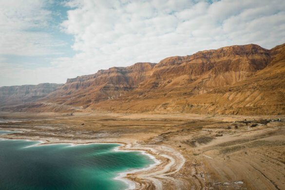 Dead Sea Guide: Floating, Fortress Hikes & Jordan’s Grand Canyon