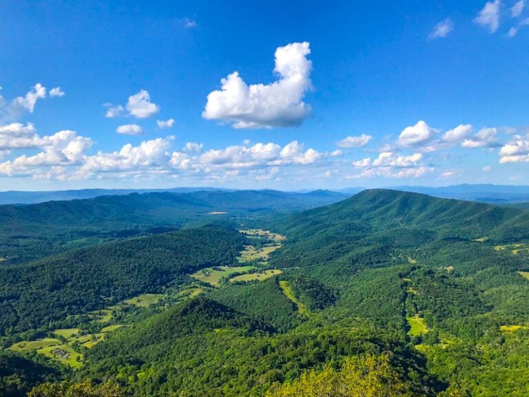 15 BEAUTIFUL Places in the Appalachian Mountains You Need to See
