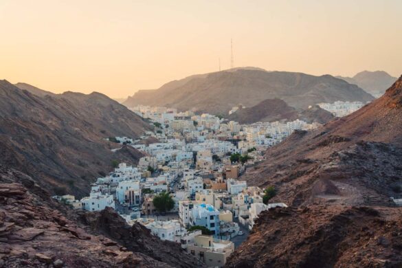 13 MUST-SEE Places in Oman to Visit Before Tourism Explodes