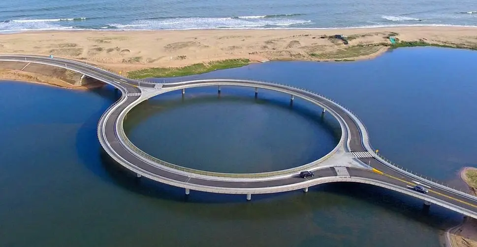 Puente Laguna Garzon