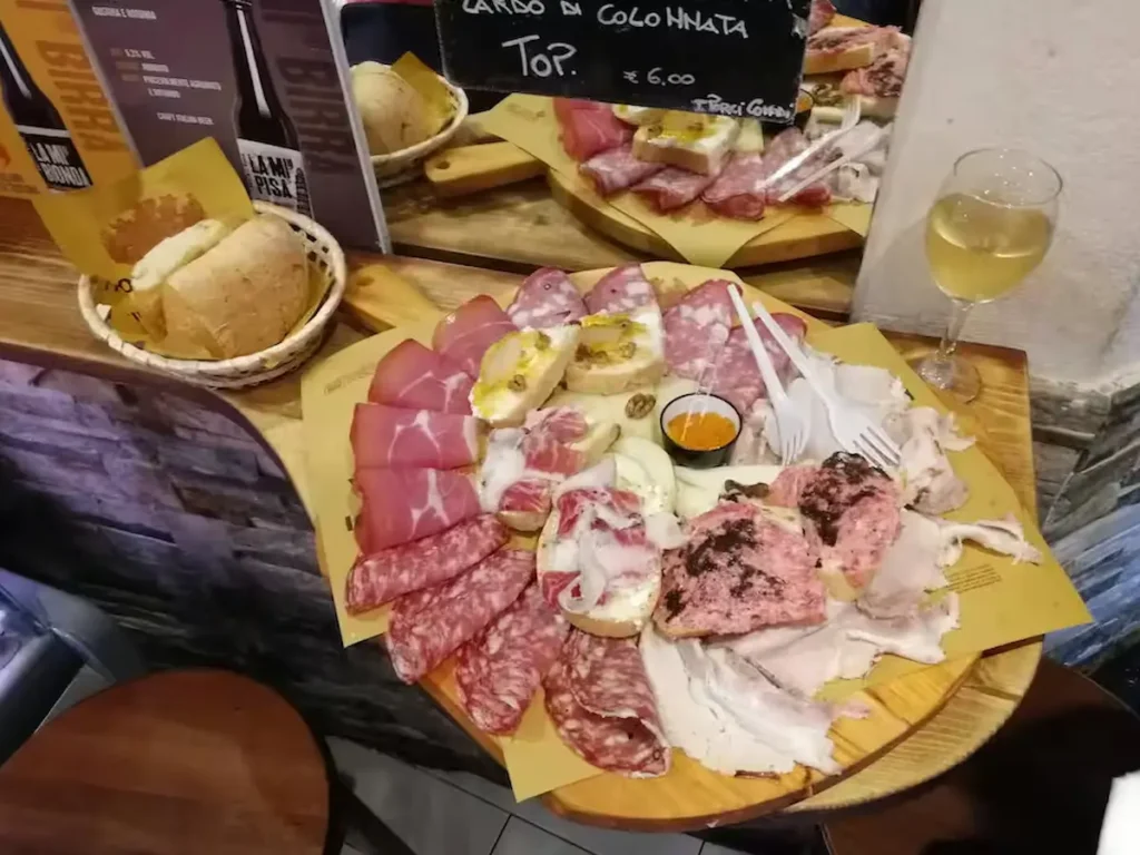 Pisa Food Tour with a Local - Full Meal