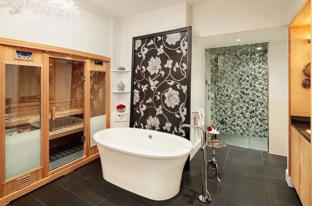 Bathroom of suite 327, the Royal Dutch Suite