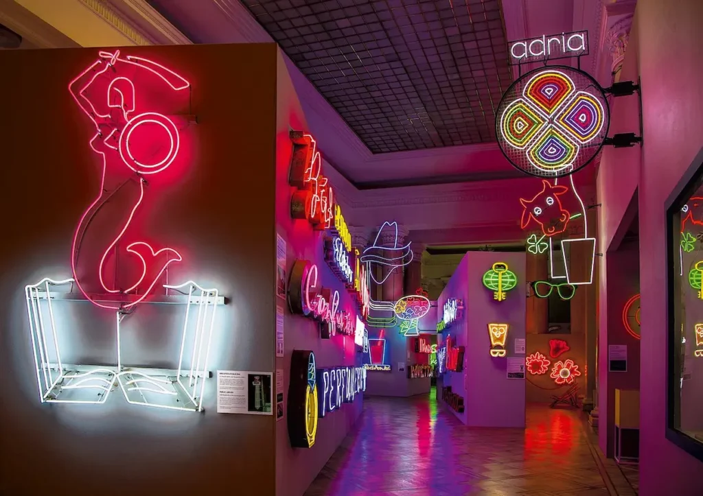  Neon Muzeum