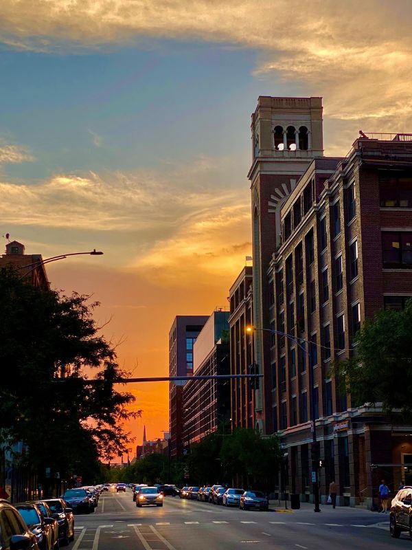 West Loop's city center proximity and historical-modern fusion make it a cherished destination.